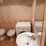 Capo Figari 8, Spazioso Nel Centro Di Con Terrazza, Wi-fi, Parcheggio Gratuito *