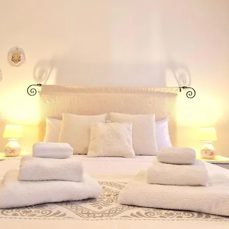 Capo Figari 8, Spazioso Nel Centro Di Con Terrazza, Wi-fi, Parcheggio Gratuito Apartment Golfo Aranci